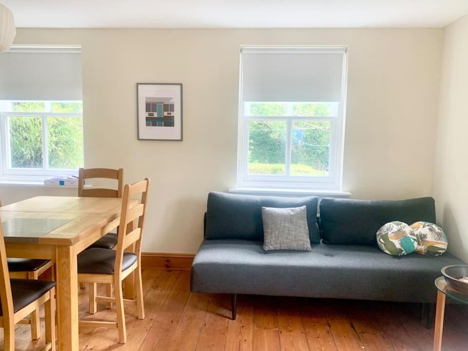 Delightful Ely House Bright And Warm With Cathedral View Apartment Exterior photo